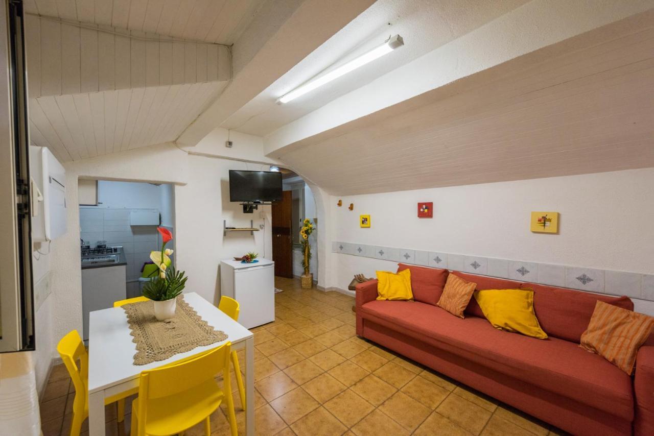 Casa Vacanze Basso サレルノ エクステリア 写真